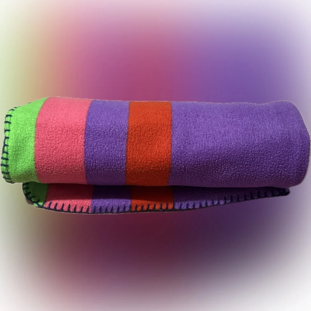 NWOT 🦋💜 Colorful Striped Blanket 🧵💥